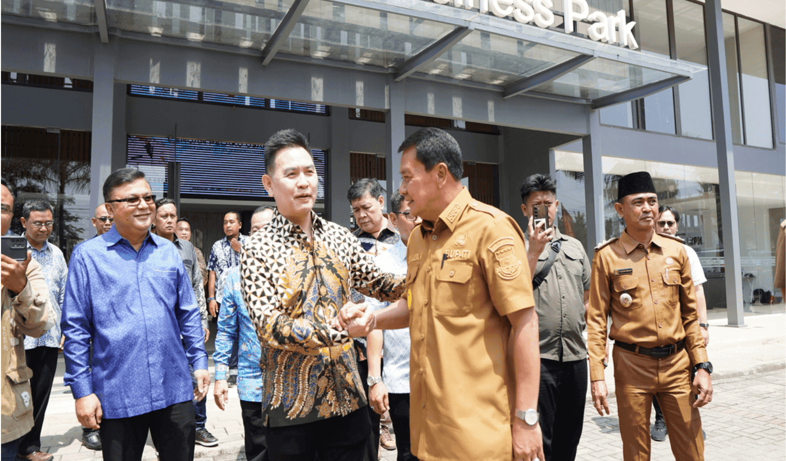 Gubernur Andra Soni Tinjau Laksana Business Park, Tegaskan Komitmen Permudah Perizinan & Perkuat Iklim Investasi di Banten